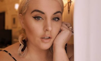 Curvy-Model Felicity Hayward wirbt nackt für Bodypositivity